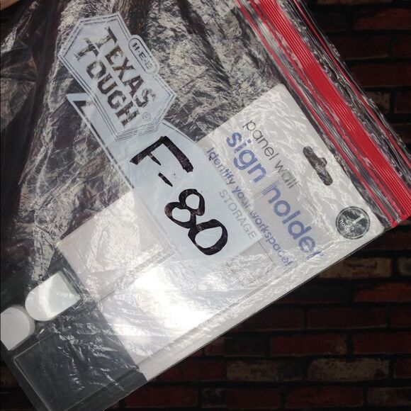 5 for $25🔥NWT Panel Wall Sign Holder - Picture 3 of 3
